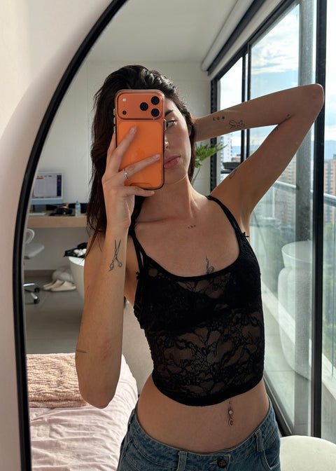 LACE TOP - BLACK